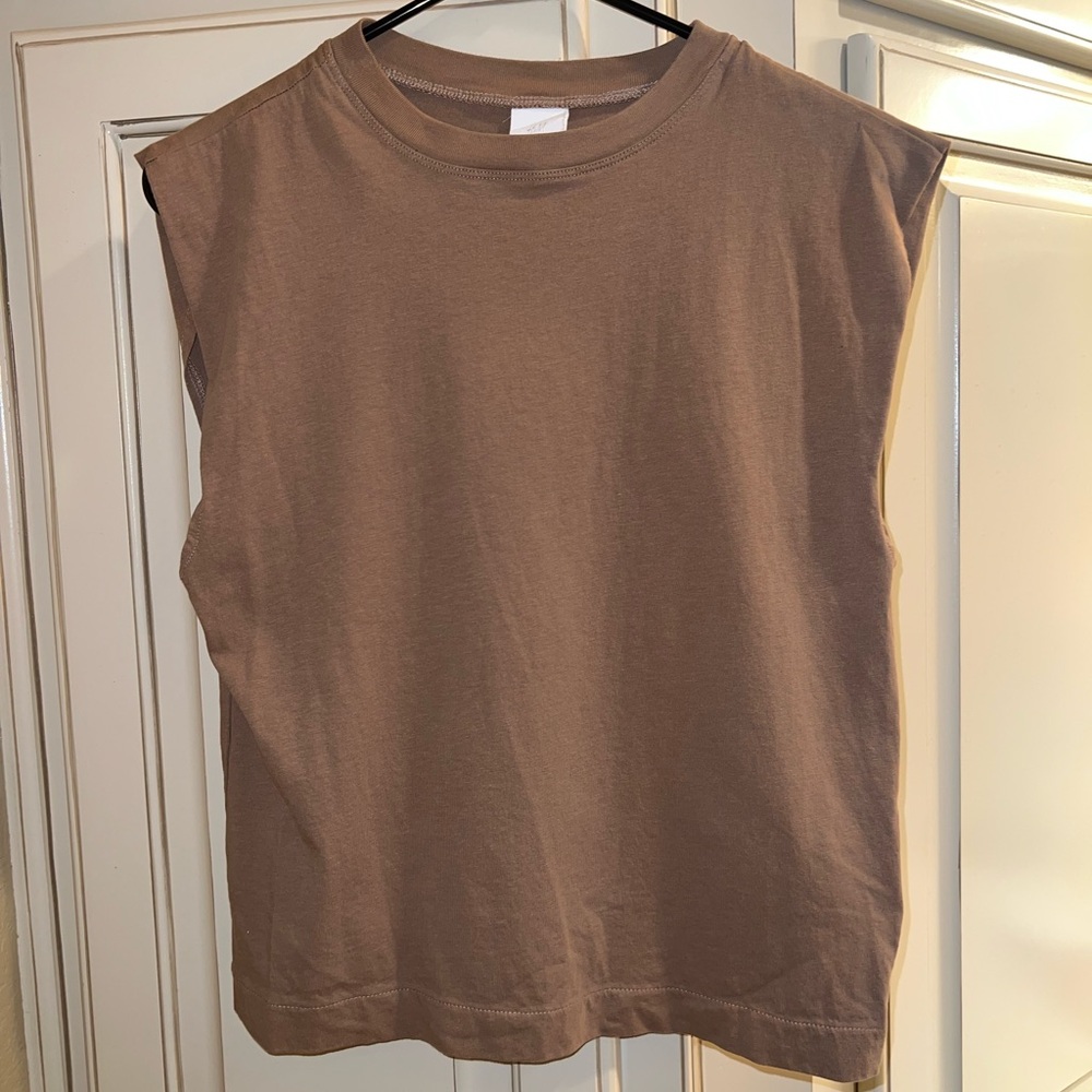 H&M Tan Sleeveless Top